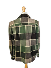 Load image into Gallery viewer, 1940s Green, Beige and Brown Pendleton Jacket
