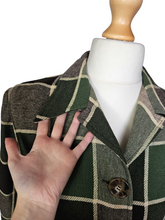 Load image into Gallery viewer, 1940s Green, Beige and Brown Pendleton Jacket
