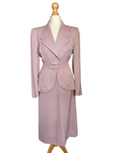 Load image into Gallery viewer, 1940s Rare Lilac/Dusky Pink Button Detail Suit
