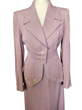 Load image into Gallery viewer, 1940s Rare Lilac/Dusky Pink Button Detail Suit
