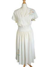 Load image into Gallery viewer, 1940s Cream Handpainted Flower Dress
