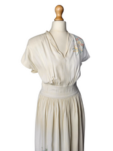 Load image into Gallery viewer, 1940s Cream Handpainted Flower Dress
