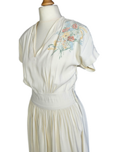 Load image into Gallery viewer, 1940s Cream Handpainted Flower Dress
