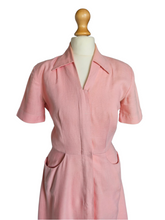 Load image into Gallery viewer, 1940s Pink Moygashel Zip Front Dress
