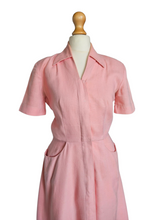 Load image into Gallery viewer, 1940s Pink Moygashel Zip Front Dress
