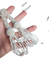 Load image into Gallery viewer, 1940s Off White Beaded Tassel Belt
