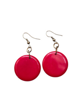 Load image into Gallery viewer, 1940s/1950s Strawberry Red Dangly Bakelite Earrings
