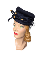 Load image into Gallery viewer, 1940s Navy Blue Felt Topper Hat With Raffia Pieces
