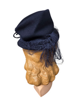Load image into Gallery viewer, 1940s Navy Blue Felt Topper Hat With Raffia Pieces
