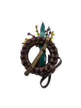 Load image into Gallery viewer, 1940s Brown Make Do and Mend Wirework Brooch

