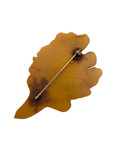 Load image into Gallery viewer, 1940s Carved Brown and Cinnamon Bakelite Leaf Brooch
