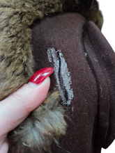 Load image into Gallery viewer, 1940s Brown Fur Studded Hat
