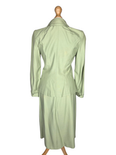 Load image into Gallery viewer, 1940s Apple Green Round Collar Suit
