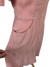 Load image into Gallery viewer, 1940s Pink Moygashel Zip Front Dress
