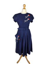 Load image into Gallery viewer, 1940s Royal Blue Pleated Dress With Red and White Flowers

