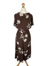Load image into Gallery viewer, 1940s Brown and White Rayon Jersey Dress
