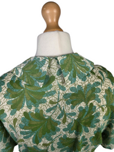 Load image into Gallery viewer, 1950s Green Flower Summer Dress
