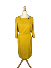 Load image into Gallery viewer, Late 1950s/1960s Yellow Dress
