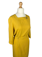 Load image into Gallery viewer, Late 1950s/1960s Yellow Dress
