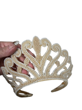 Load image into Gallery viewer, 1940s Rare Beaded Wedding Tiara
