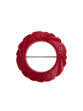 Load image into Gallery viewer, 1940s Red Carved Bakelite Circle Brooch
