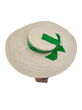 Load image into Gallery viewer, 1940s Off White Huge Raffia Straw Hat With Green Velvet Ribbon
