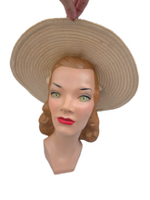 Load image into Gallery viewer, 1940s Off White Huge Raffia Straw Hat With Green Velvet Ribbon
