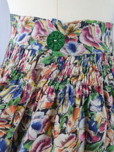 Load image into Gallery viewer, 1940s Sweetpea Floral Print Skirt With Shirred Waist
