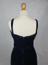 Load image into Gallery viewer, 1940s Midnight Blue Silk Velvet Dress With Beading and Buttons
