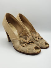 Load image into Gallery viewer, 1940s Canvas and Mesh Cream Peep Toe Court Shoes With Bow
