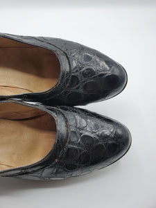 Late 1940s Black Mock Croc Court Shoes