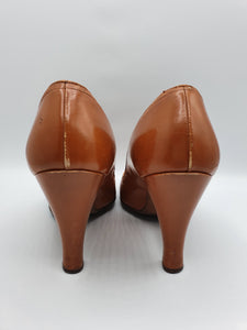 1940s Tan Peep Toe Leather Court Shoes With Bow