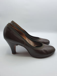 1940s Chocolate Brown Court Shoes