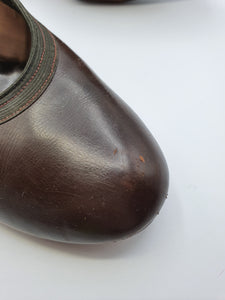 1940s Chocolate Brown Court Shoes