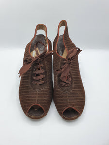1930s/1940s Brown Suede Shoes With Punched Holes and Ribbon Laces