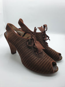 1930s/1940s Brown Suede Shoes With Punched Holes and Ribbon Laces