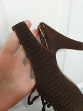 Load image into Gallery viewer, 1930s/1940s Brown Suede Shoes With Punched Holes and Ribbon Laces
