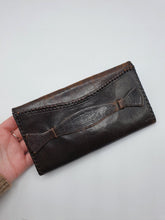Load image into Gallery viewer, 1930s Brown Leather Small Fish Clutch Bag
