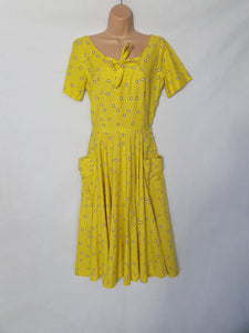 1950s Rare Horrockses Yellow, Black and White Spotty Print Dress