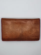 Load image into Gallery viewer, 1930s Tan and Red Egyptian Tourist Clutch Bag
