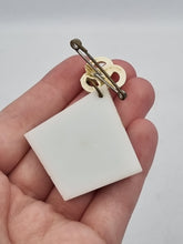 Load image into Gallery viewer, 1940s World War Two Somerset Light Infantry Sweetheart Brooch
