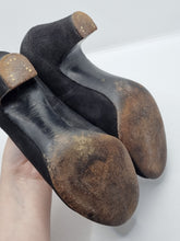 Load image into Gallery viewer, 1940s Black Suede Shoes With Punched Holes
