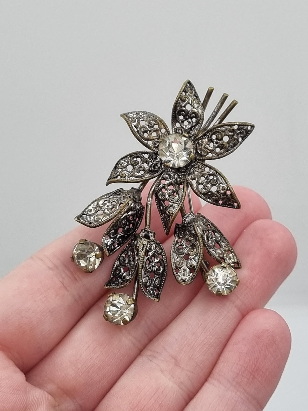 1930s Art Deco Clear Glass Czech Filigree Flower Brooch