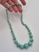 Load image into Gallery viewer, 1930s Deco Green Peking Glass Necklace
