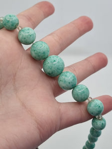 1930s Deco Green Peking Glass Necklace