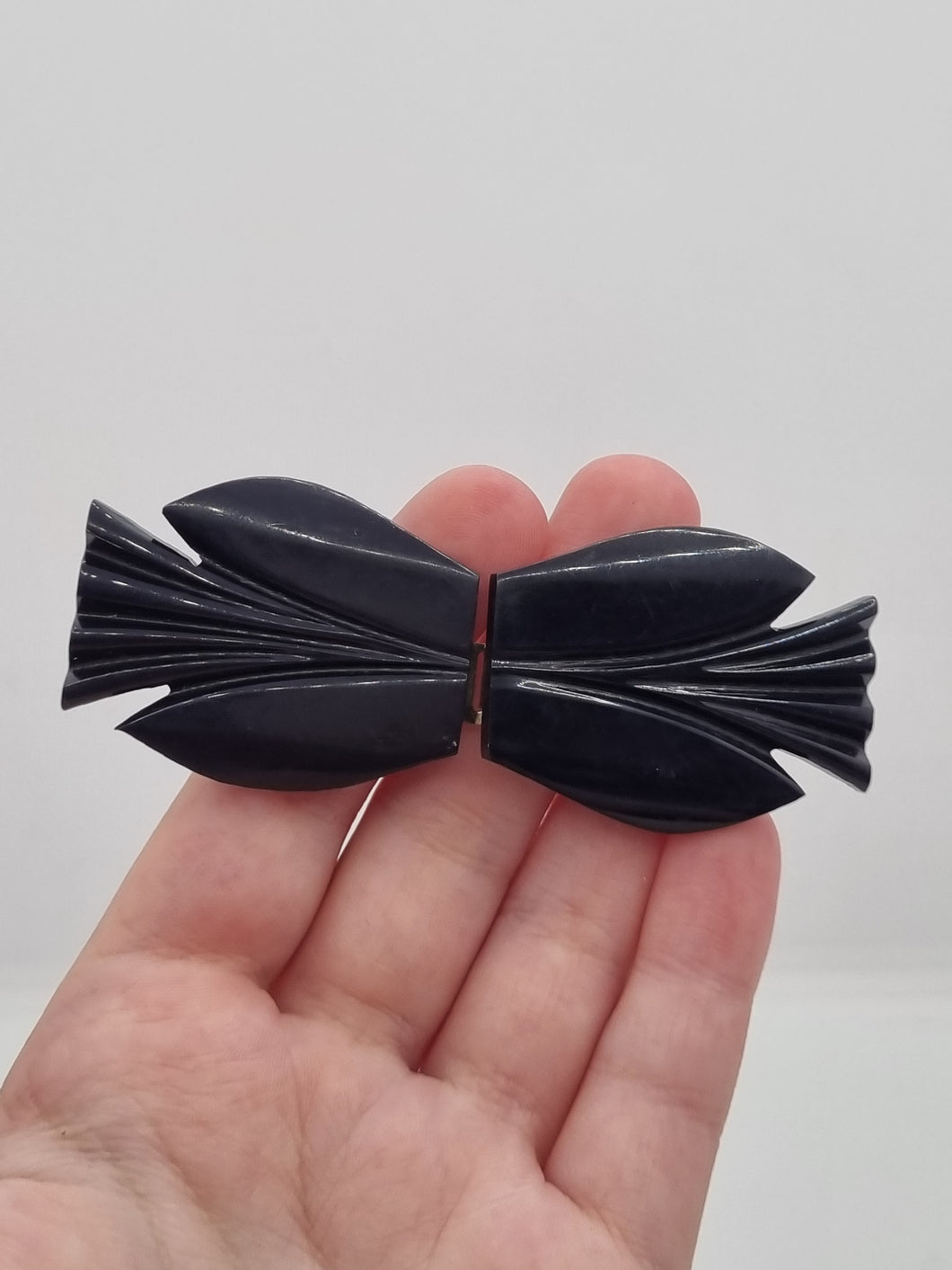 1930s Art Deco Navy Blue Carved Buckle