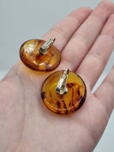 Load image into Gallery viewer, 1940s Torty Marbled Bakelite Clip Earrings
