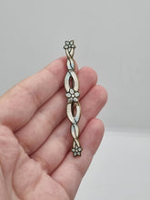 Load image into Gallery viewer, Edwardian Blue and White Marbled Enamel Bar Brooch
