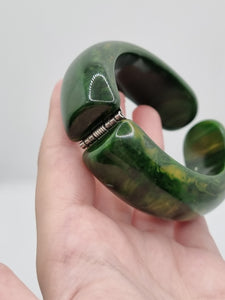 1940s Marbled Chunky Green Clamper Bangle