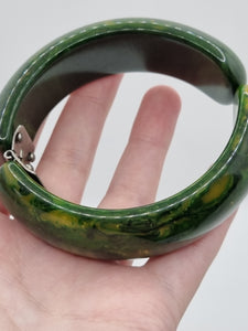 1940s Marbled Chunky Green Clamper Bangle